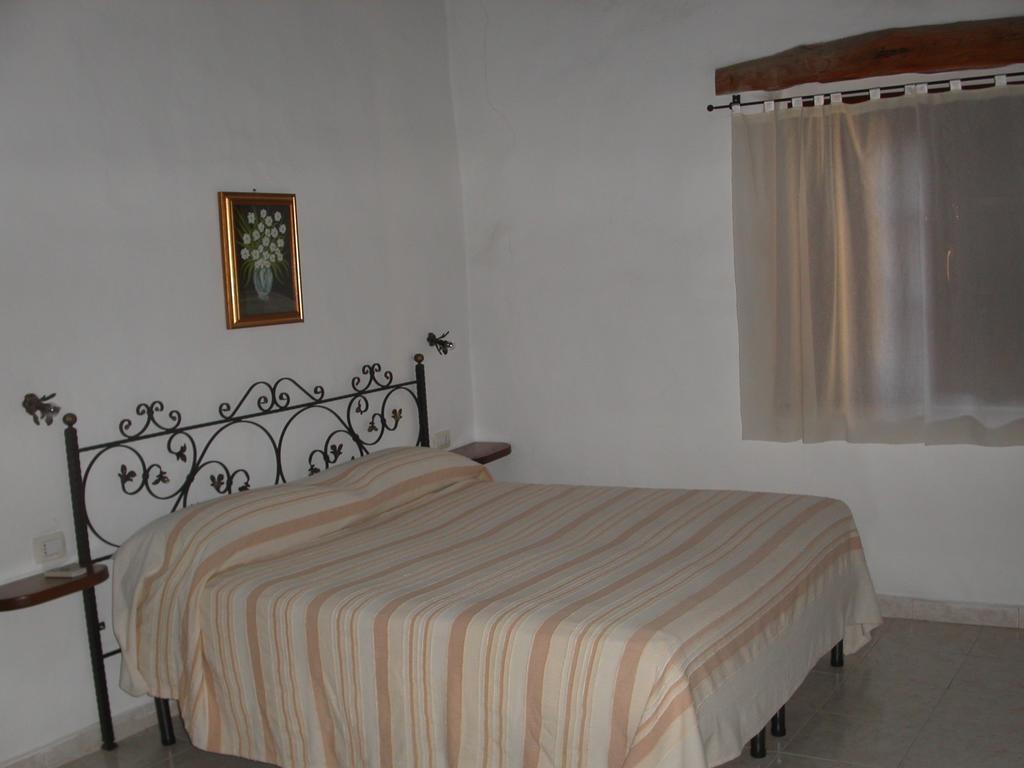 Locanda La Rosa Pauli Arbarei Εξωτερικό φωτογραφία